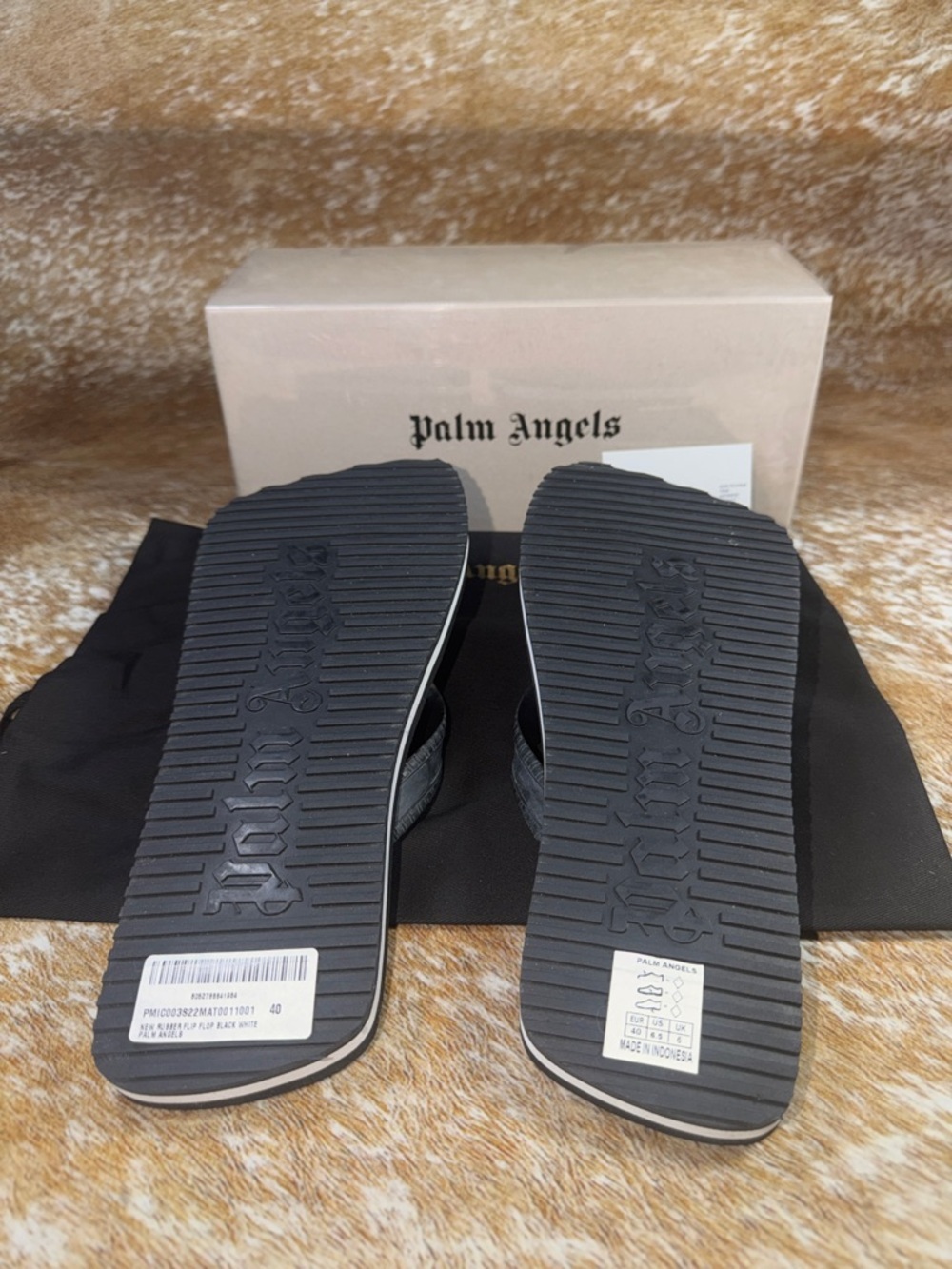 NIB Authentic Men’s Palm Angels Black Logo Flip Flops Sz 40 / US Men’s sz 8 - Picture 5 of 10